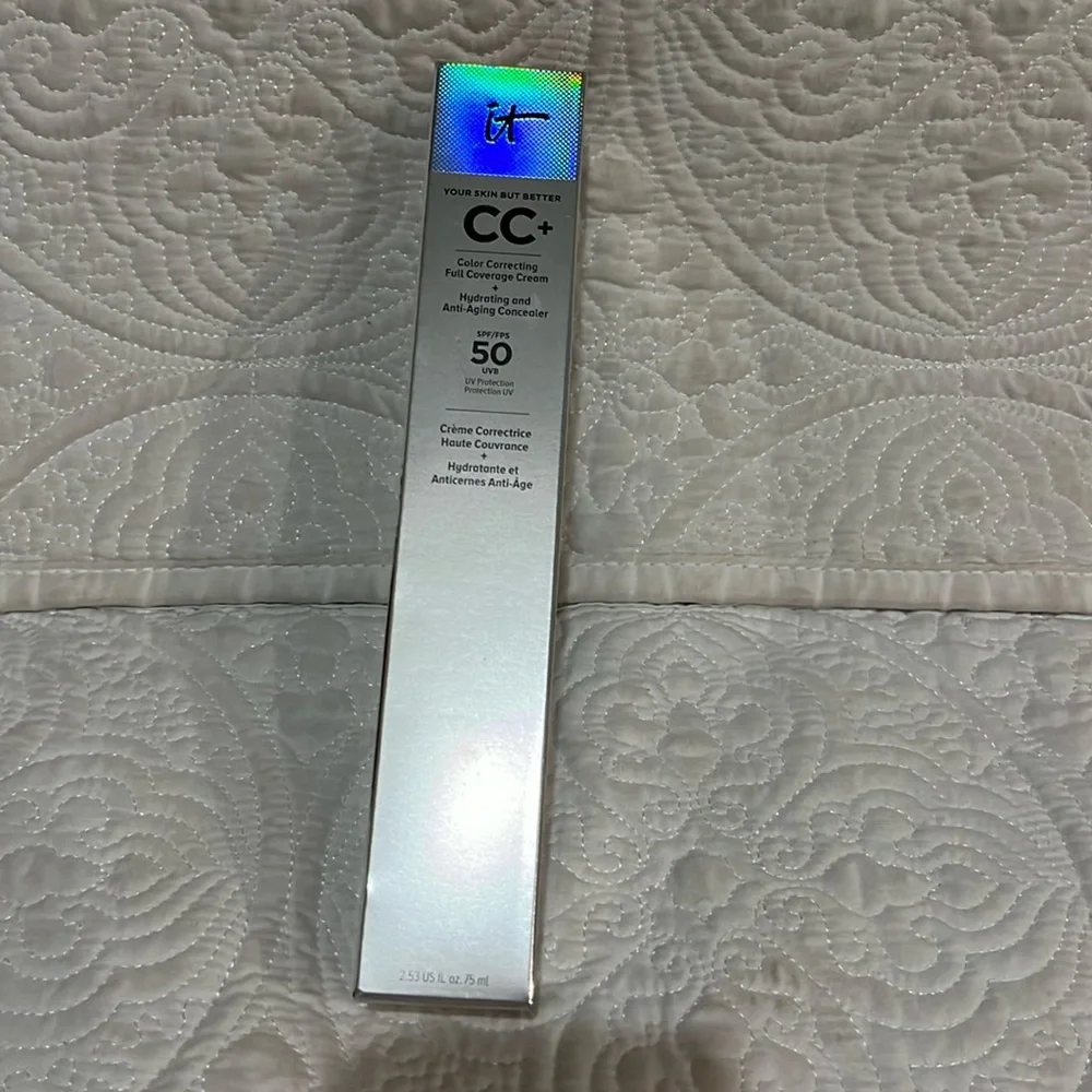 IT Color correcting full coverage cream in‎ Rich, new